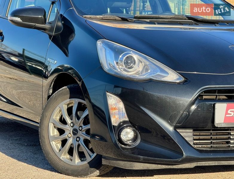 Хэтчбек Toyota Aqua 2015 в Киеве