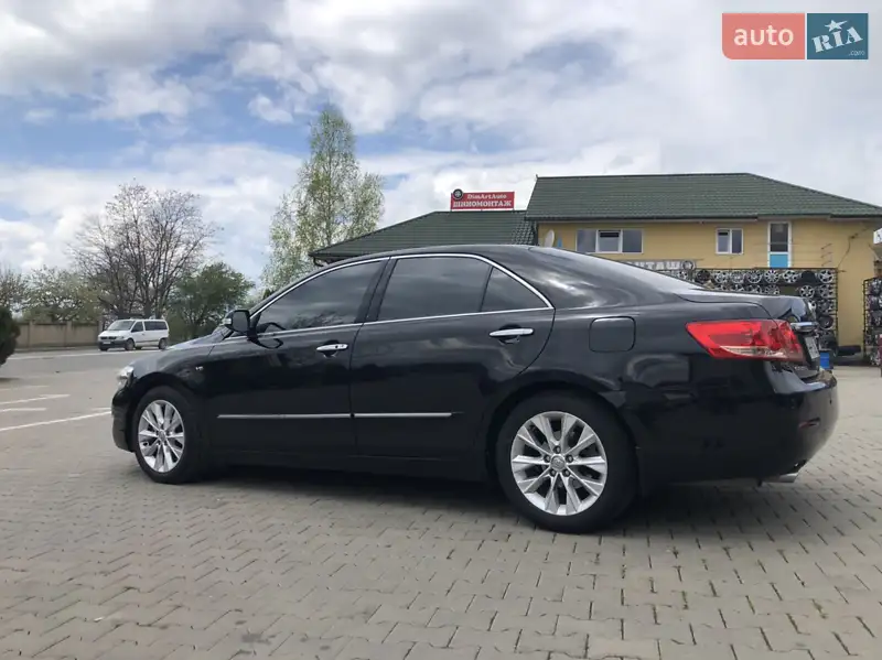 Toyota Aurion
