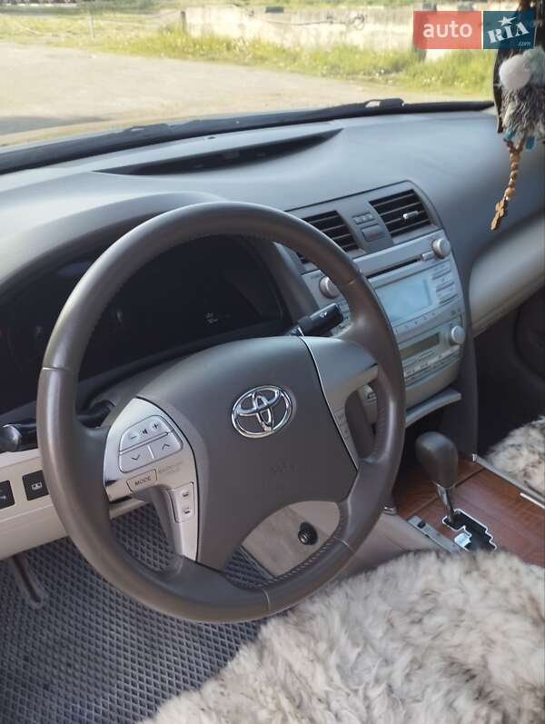 Седан Toyota Aurion 2011 в Хмельницькому