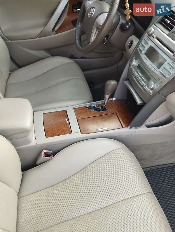 Седан Toyota Aurion 2011 в Хмельницькому