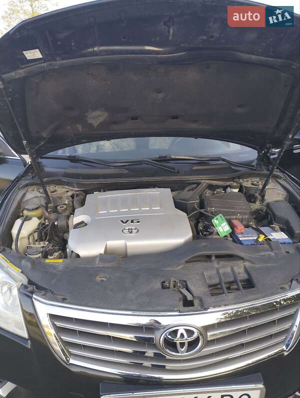 Седан Toyota Aurion 2011 в Хмельницькому