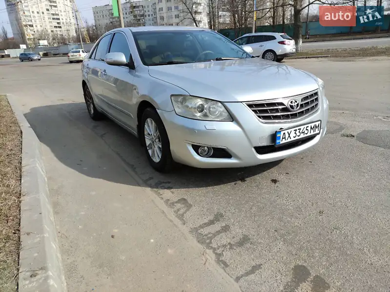 Toyota Aurion