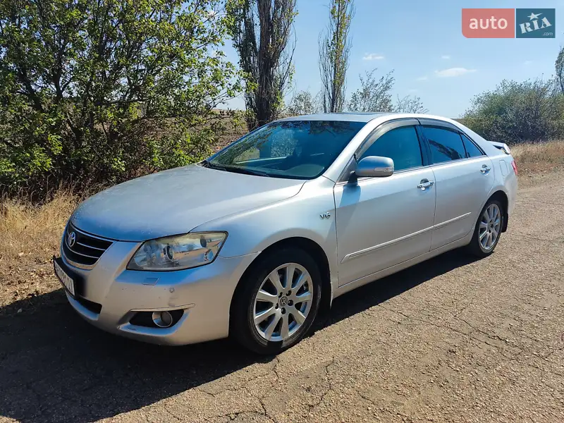 Toyota Aurion