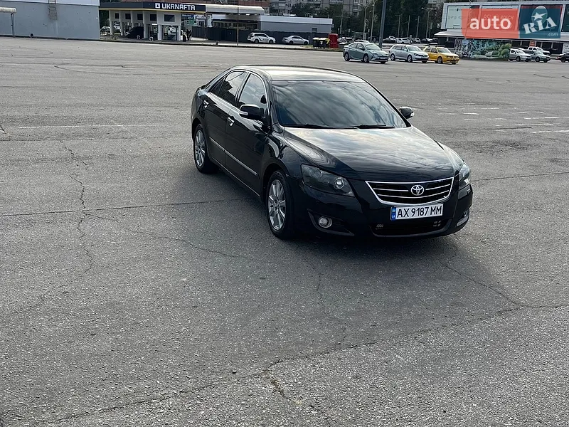 Toyota Aurion