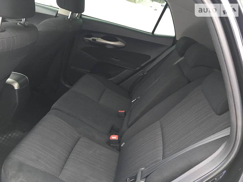 Хэтчбек Toyota Auris 2009 в Ивано-Франковске