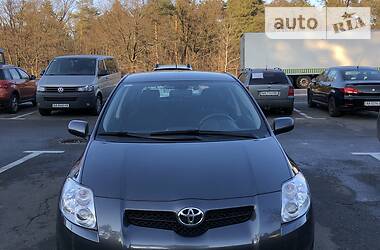 Хэтчбек Toyota Auris 2008 в 