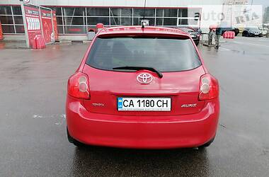 Хетчбек Toyota Auris 2007 в 