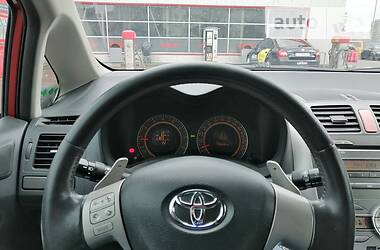 Хетчбек Toyota Auris 2007 в 