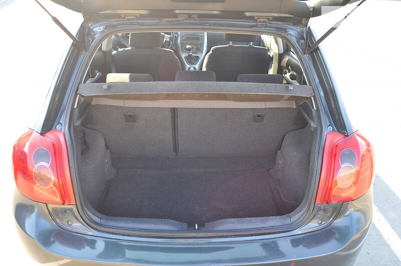 Хетчбек Toyota Auris 2008 в Рівному