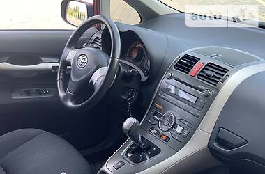 Хетчбек Toyota Auris 2008 в 