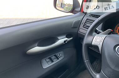 Хетчбек Toyota Auris 2008 в 