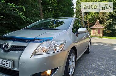 Хэтчбек Toyota Auris 2008 в Черновцах