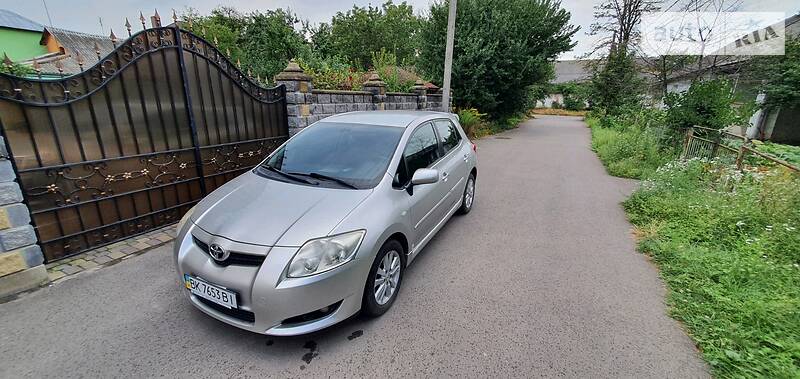 Хетчбек Toyota Auris 2007 в Рівному фото 7 Хетчбек Toyota Auris 2007 в Рівному