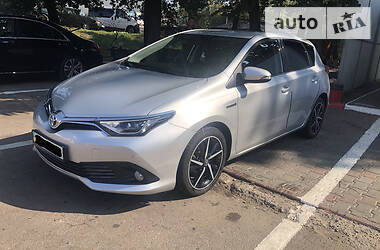 Хэтчбек Toyota Auris 2017 в Киеве