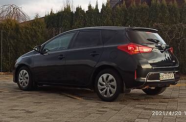 Хэтчбек Toyota Auris 2013 в Стрые