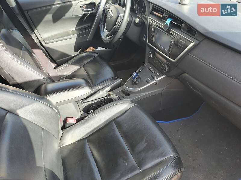 Універсал Toyota Auris 2014 в Харкові