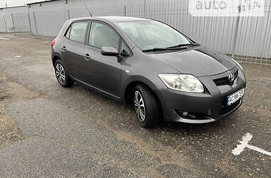 Хэтчбек Toyota Auris 2008 в Киеве