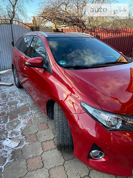 Универсал Toyota Auris 2013 в Звягеле