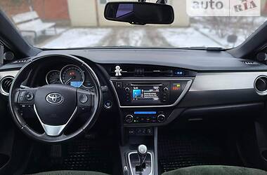 Хэтчбек Toyota Auris 2014 в Ананьеве