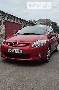 Хетчбек Toyota Auris 2012 в Львові