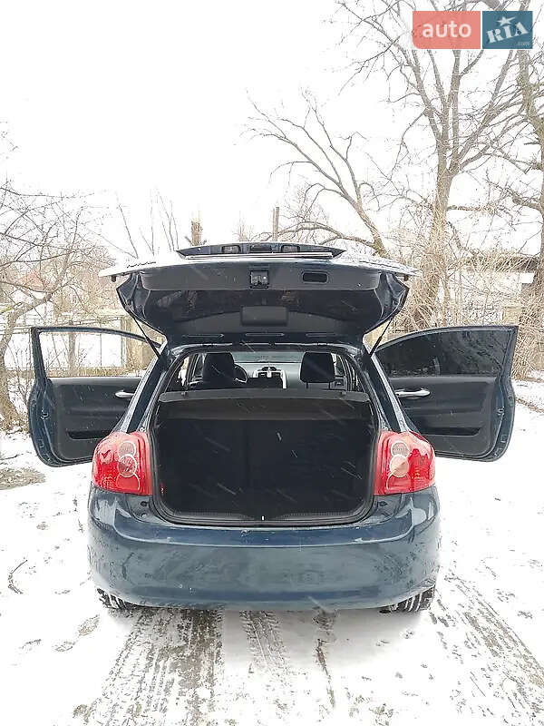 Хэтчбек Toyota Auris 2007 в Ивано-Франковске