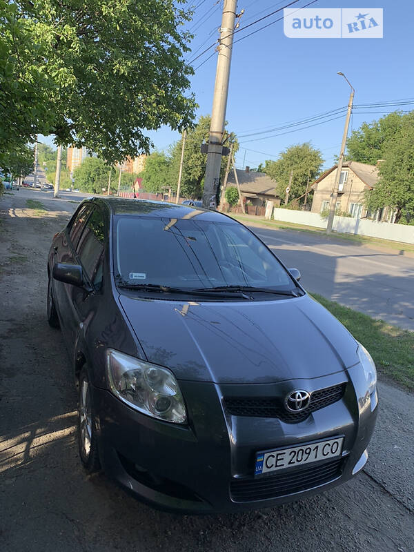 Хэтчбек Toyota Auris 2008 в Черновцах