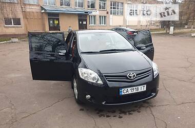 Хэтчбек Toyota Auris 2012 в Черкассах