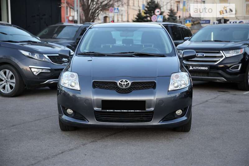 Хэтчбек Toyota Auris 2007 в Харькове