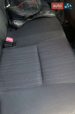 Хэтчбек Toyota Auris 2007 в 