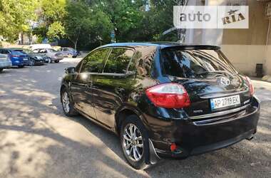 Хэтчбек Toyota Auris 2010 в Запорожье