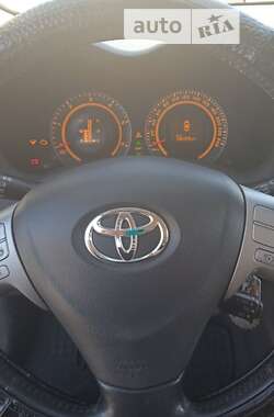 Хетчбек Toyota Auris 2008 в Запоріжжі