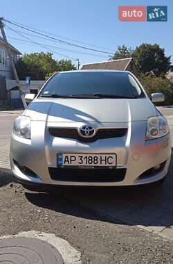 Хэтчбек Toyota Auris 2008 в Запорожье