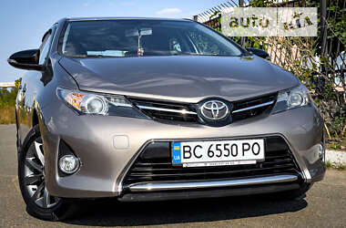 Хетчбек Toyota Auris 2013 в Києві