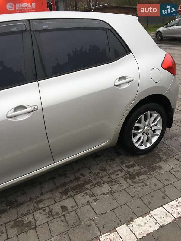 Хетчбек Toyota Auris 2008 в Львові