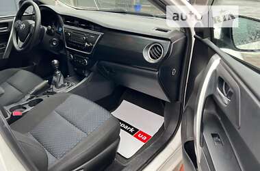 Хетчбек Toyota Auris 2013 в Запоріжжі