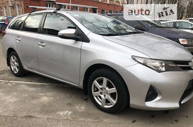 Универсал Toyota Auris 2014 в Одессе