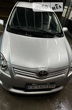 Хэтчбек Toyota Auris 2012 в Виннице