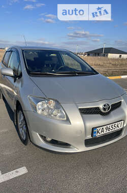 Хэтчбек Toyota Auris 2007 в Киеве