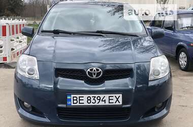 Хэтчбек Toyota Auris 2008 в Николаеве