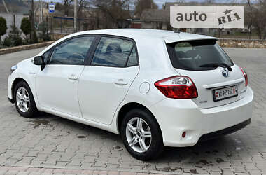 Хэтчбек Toyota Auris 2011 в Могилев-Подольске