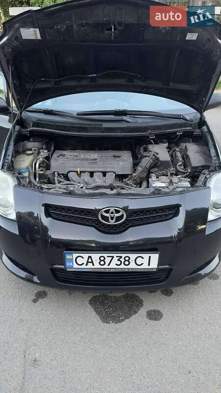 Хетчбек Toyota Auris 2009 в Умані