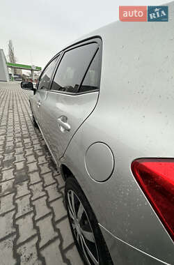 Хэтчбек Toyota Auris 2007 в Виннице