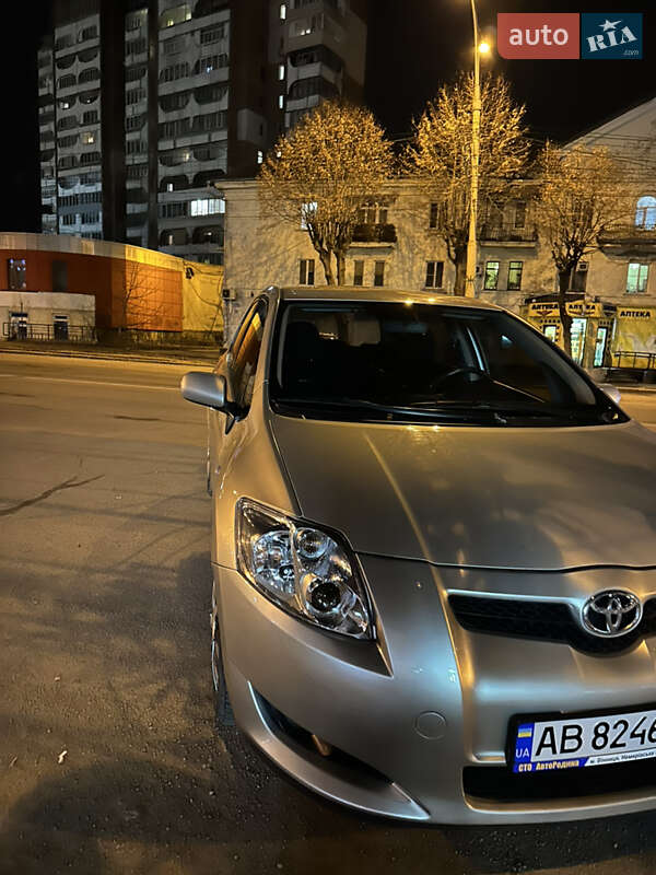 Хэтчбек Toyota Auris 2007 в Виннице