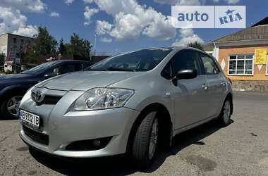 Хэтчбек Toyota Auris 2007 в Тростянце