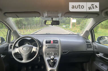 Хэтчбек Toyota Auris 2009 в Киеве