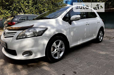 Хетчбек Toyota Auris 2012 в Кривому Розі