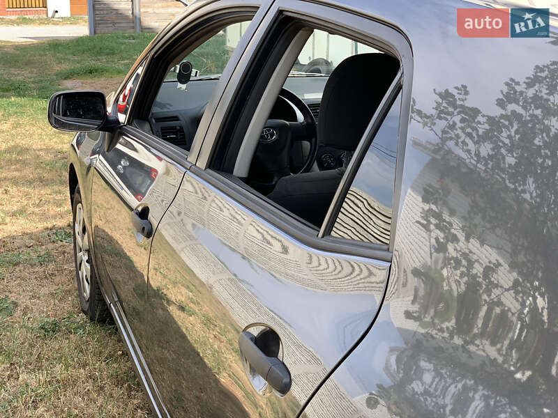 Хетчбек Toyota Auris 2007 в Києві фото 18 Хетчбек Toyota Auris 2007 в Києві