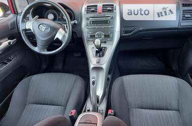 Хэтчбек Toyota Auris 2008 в Кривом Роге