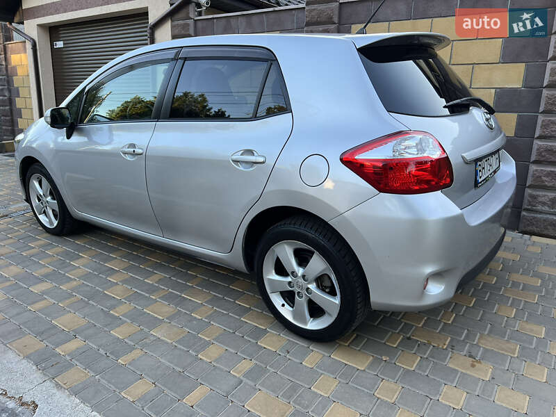 Хетчбек Toyota Auris 2011 в Одесі