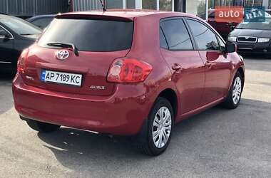 Хэтчбек Toyota Auris 2008 в Запорожье